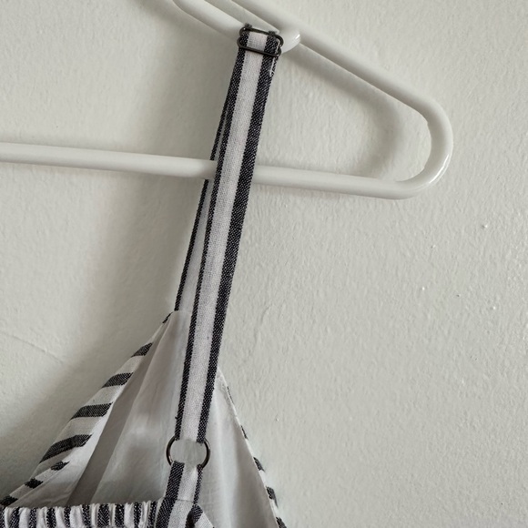 LUSH Striped Lace-Up Crop Top - Picture 5 of 7